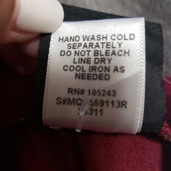 Bobeau Taupe/Wine Lace Midi Skirt - Picture 5 of 7